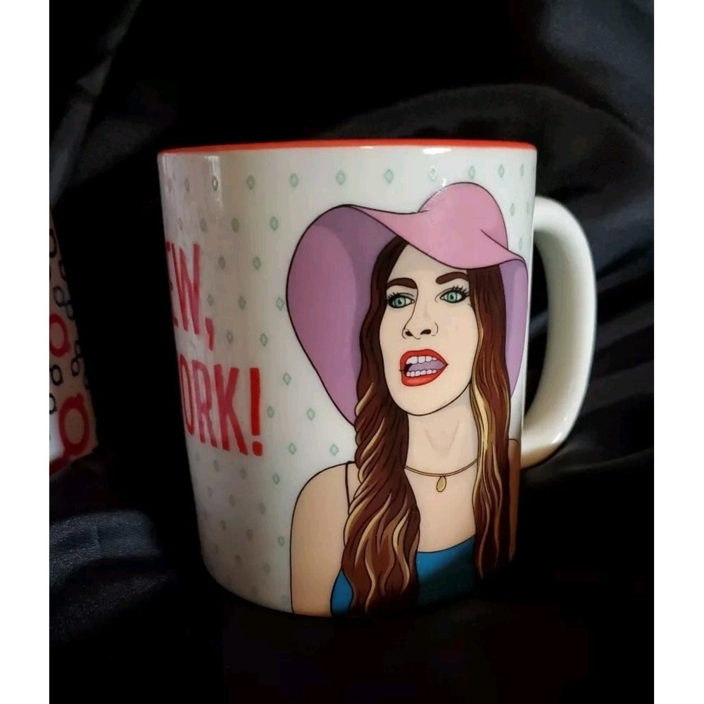 SCHITT'S CREEK ALEXIS ROSE "EW, WORK" 12OZ CERAMIC COFFEE TEA MUG NIB